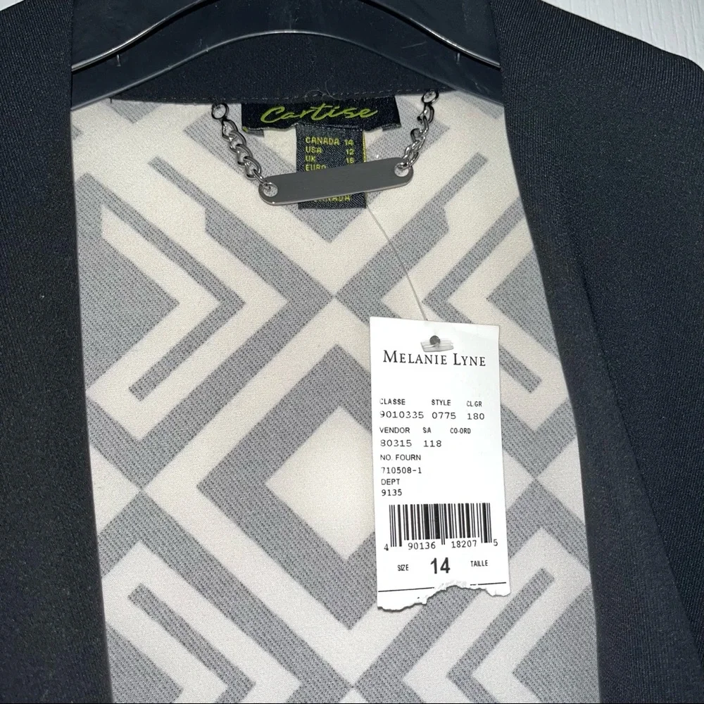 NWT Cartise Brand Patterned Blazer with Ruched Sleeves (Sold at Melanie Lyne) - Picture 3 of 6